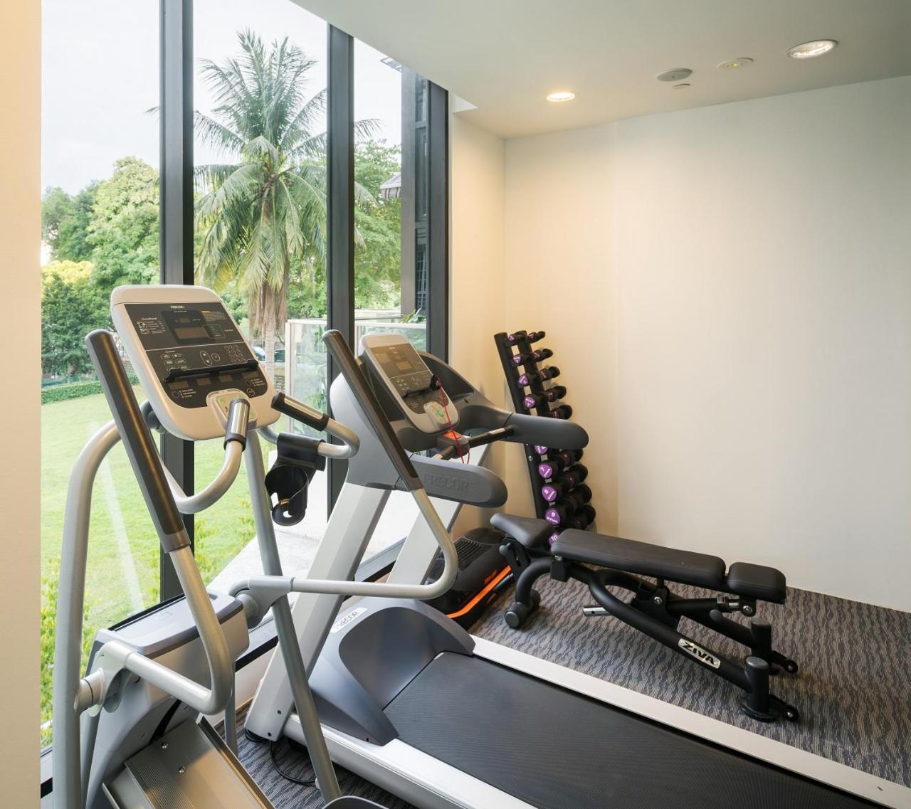 Momentus Serviced Residences Novena Singapura Luaran gambar